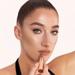  
CT Super Nudes Lipstick Edt: Cat Walking